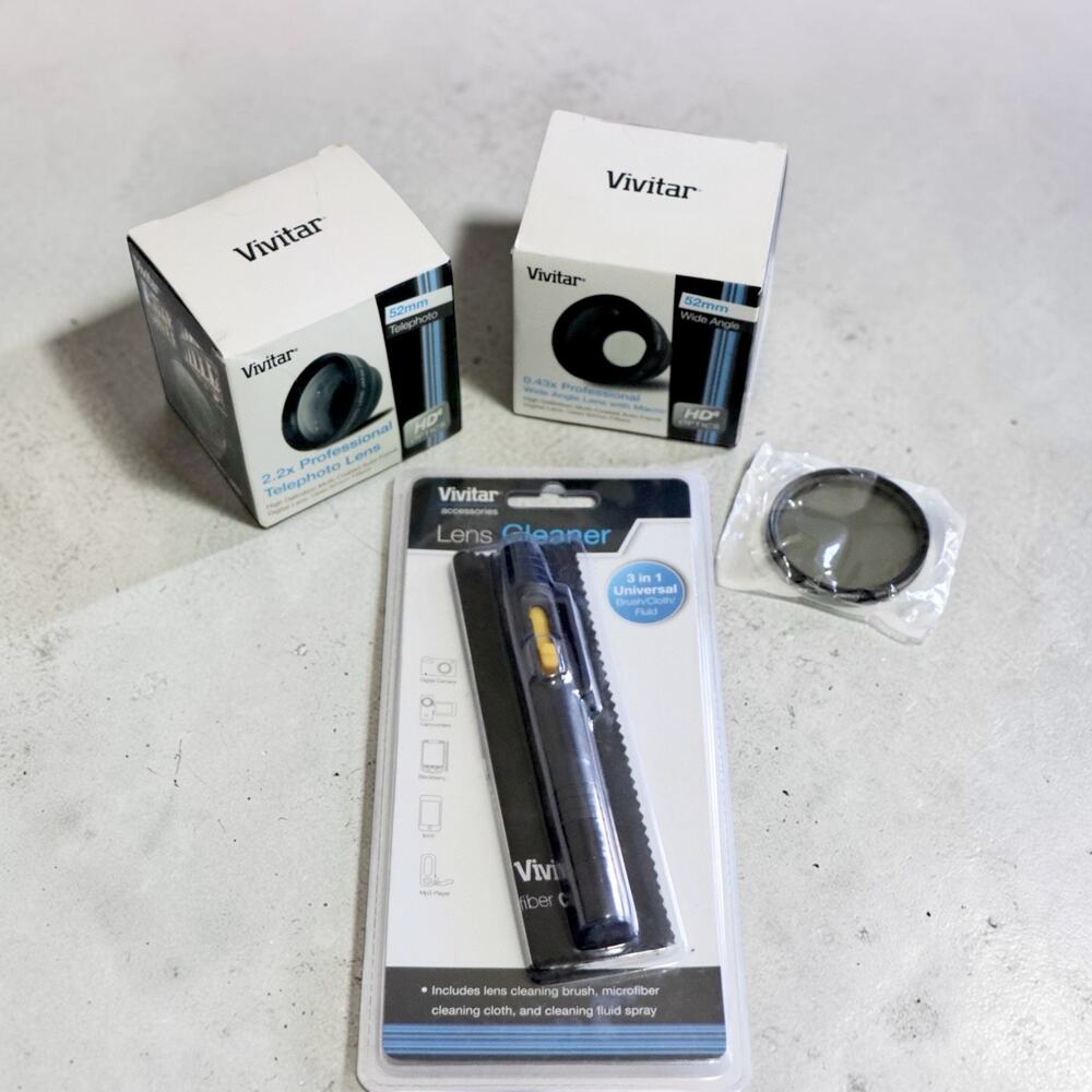 Vivitar 43mm 0.43X Wide Angle Lens with Macro And 2.2x Telephoto‎ Lens Bundle